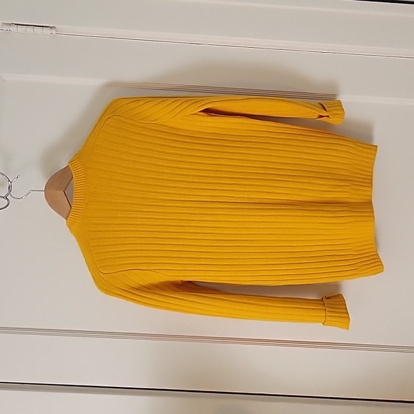 Vintage Golden Cardi - Picture 7 of 10